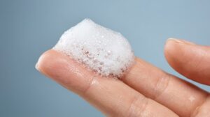 Light foaming texture of a gentle salicylic acid cleanser